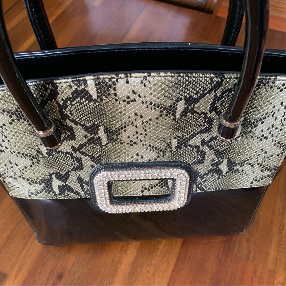 Large Hand Bag - Picture 2 of 4